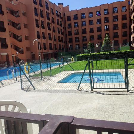 Madrid Airport Convenience Hub Apartment Exterior photo