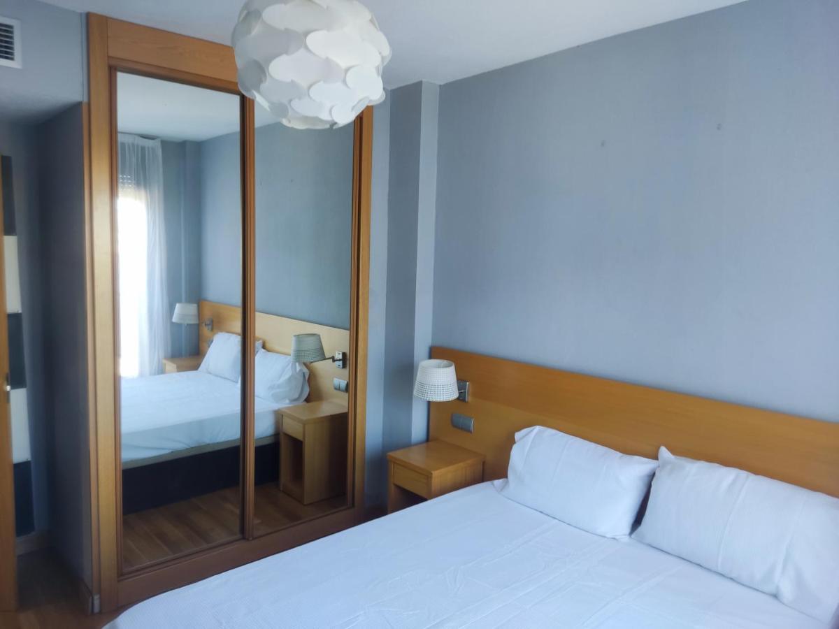 Madrid Airport Convenience Hub Apartment Exterior photo