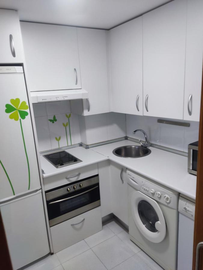 Madrid Airport Convenience Hub Apartment Exterior photo